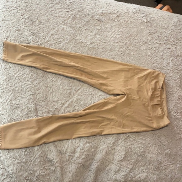 Peachybunz leggings
